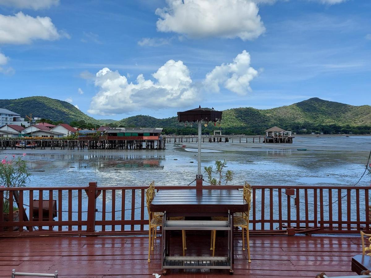 Hotel Ruan Talay Bangsaray Chonburi Exterior foto